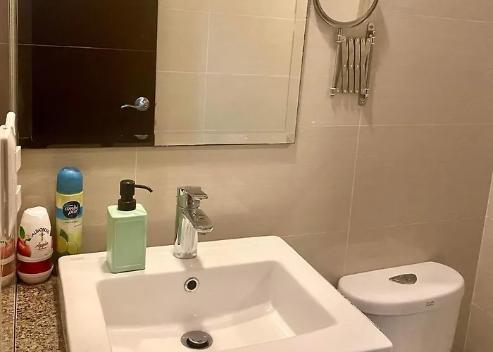 Flat At 101 Newport Boulevard Apartment