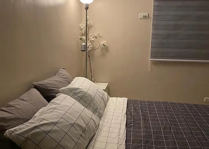 Apartment Flat At 101 Newport Boulevard