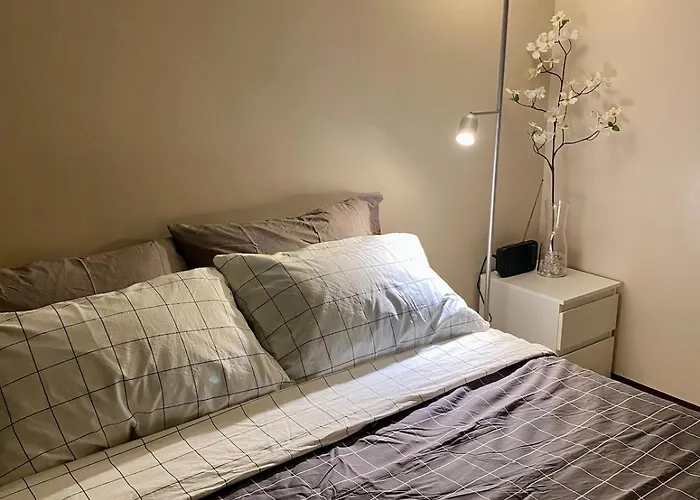 Flat At 101 Newport Boulevard Apartment