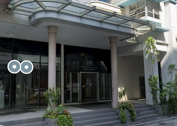 Flat At 101 Newport Boulevard Manila